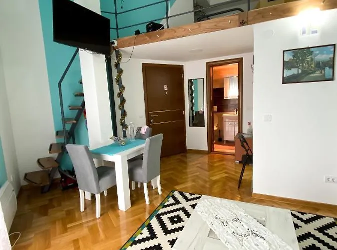 Apartmanam * 兹拉蒂博尔